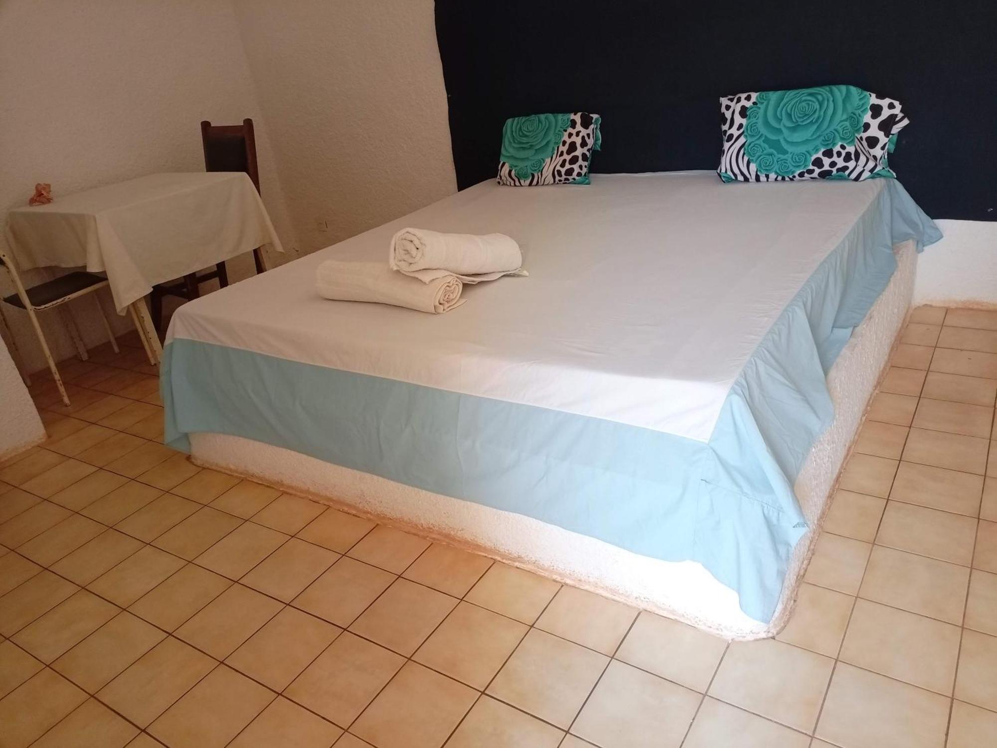 Chez Paolo Hotel Toubab Dialaw Luaran gambar
