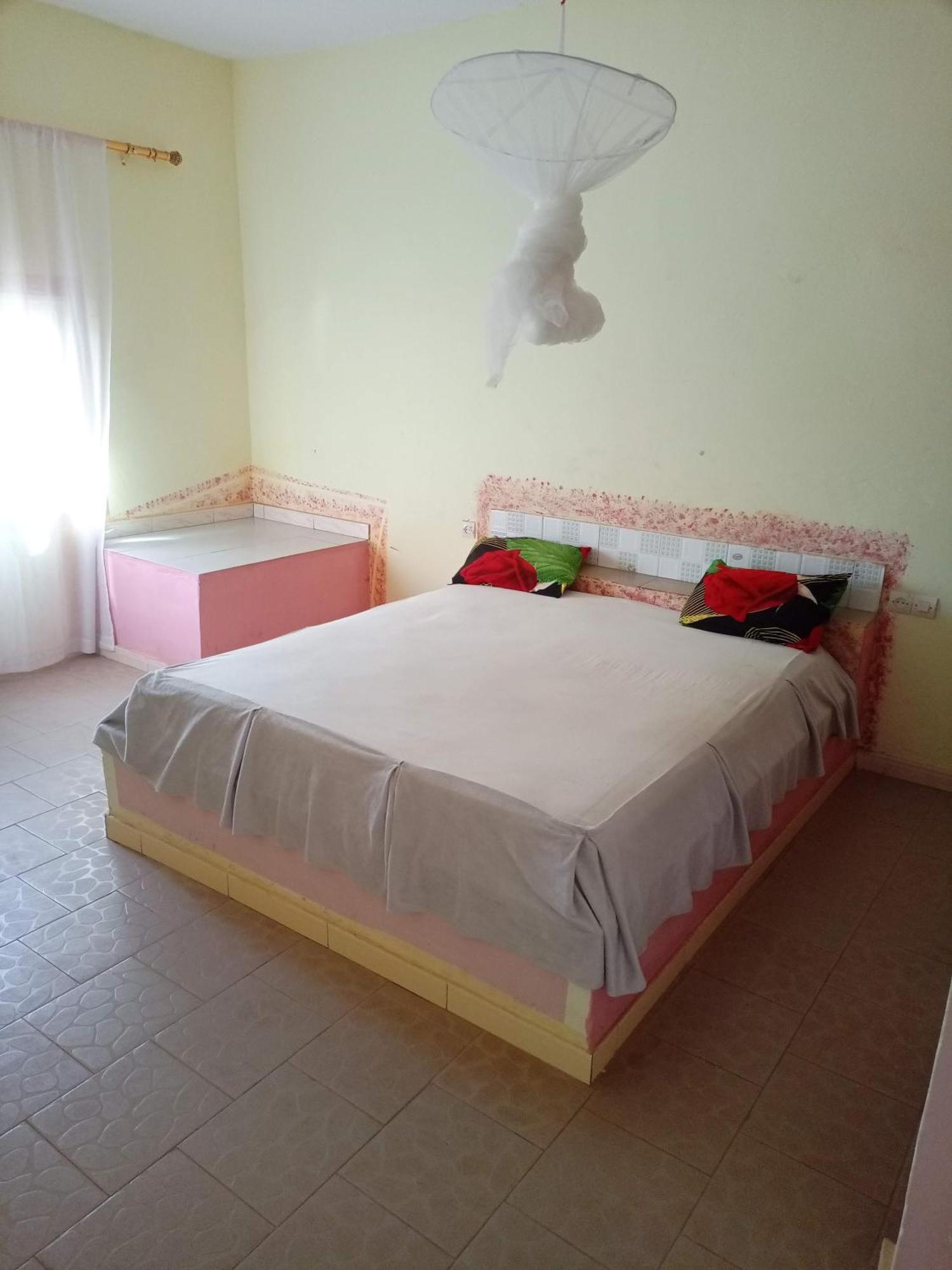 Chez Paolo Hotel Toubab Dialaw Luaran gambar