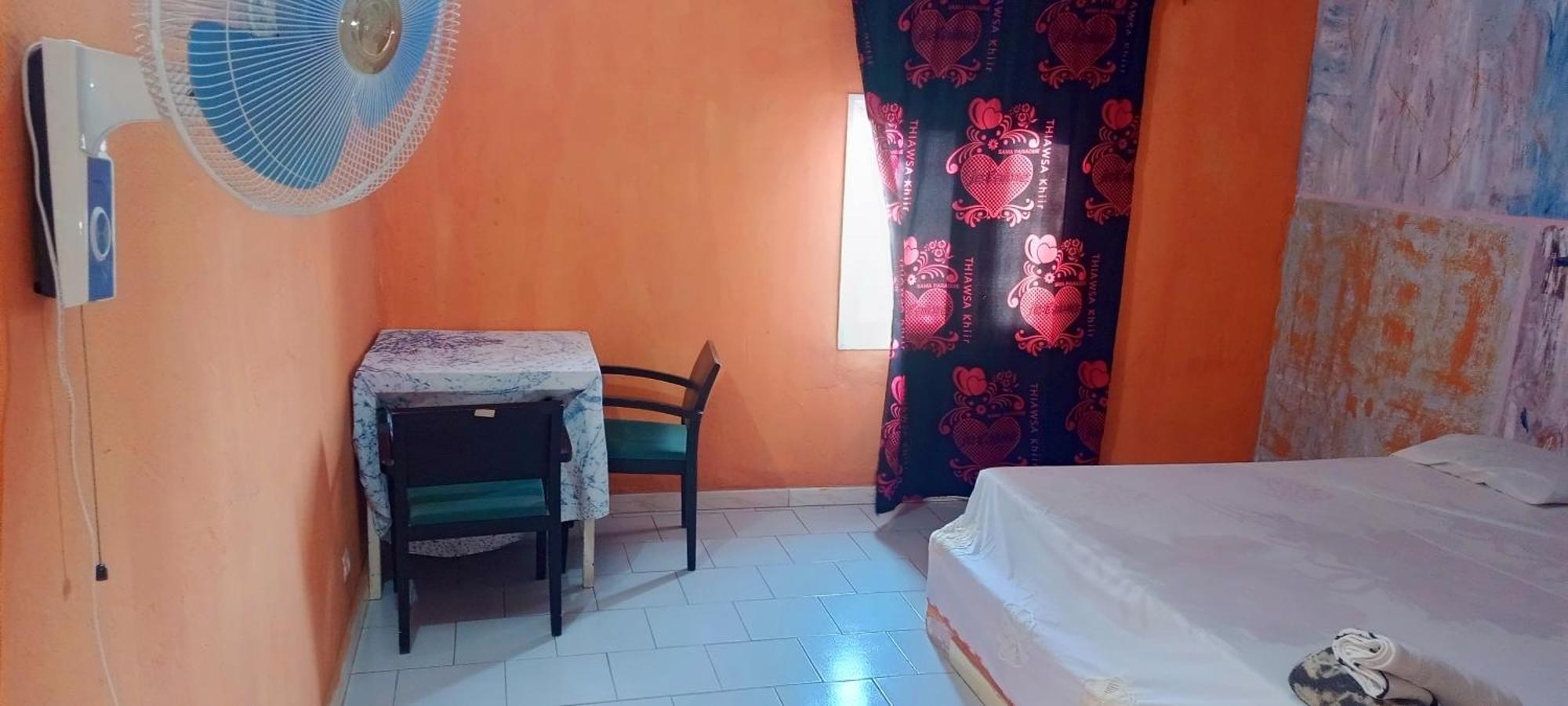 Chez Paolo Hotel Toubab Dialaw Luaran gambar